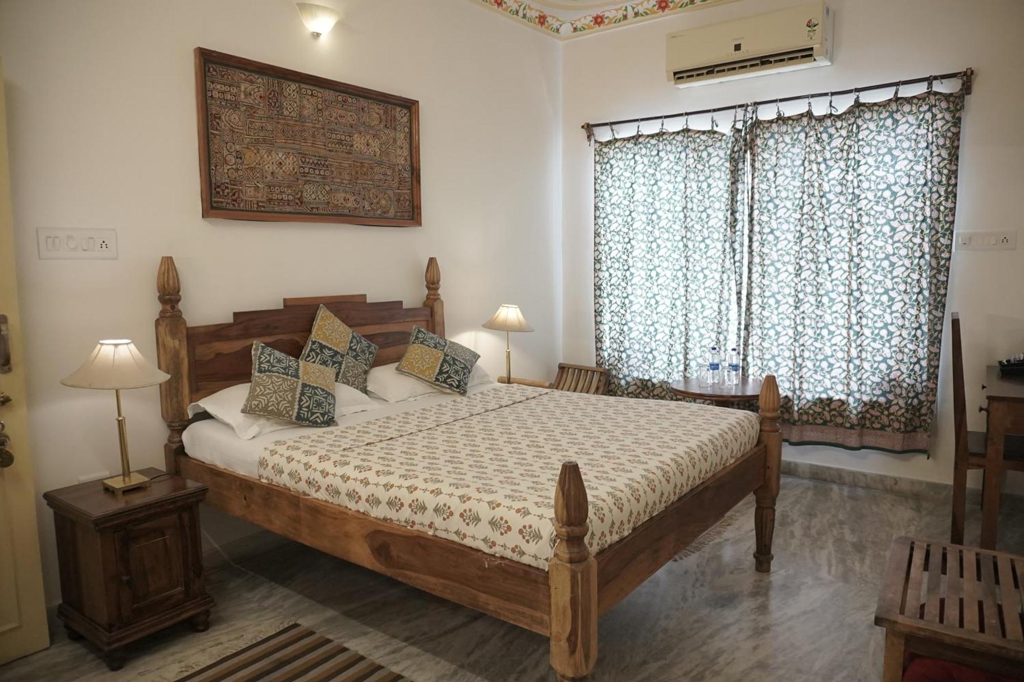 Hotel Pratap Bhawan อุเดเปอร์ ภายนอก รูปภาพ