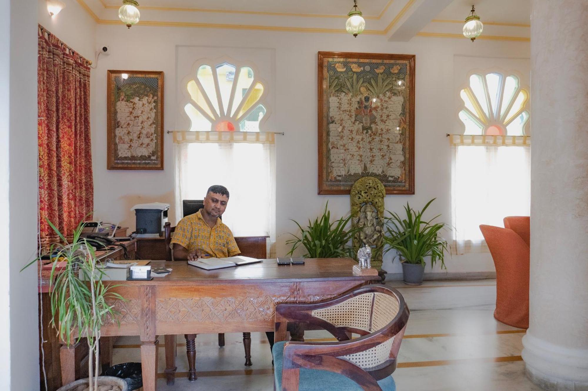 Hotel Pratap Bhawan อุเดเปอร์ ภายนอก รูปภาพ